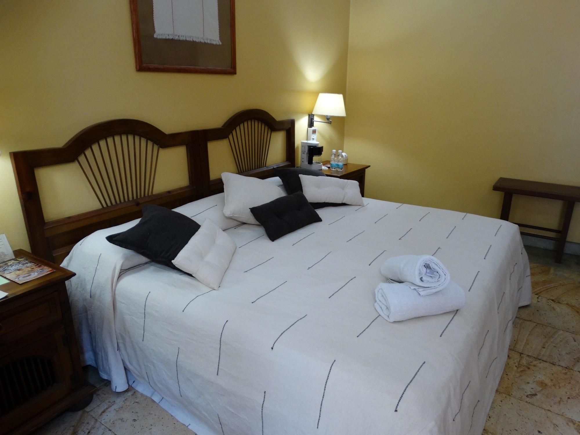 Hotel Aitana Oaxaca Kültér fotó